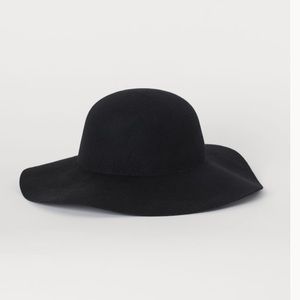 H&M’s Black Felted Wool Hat